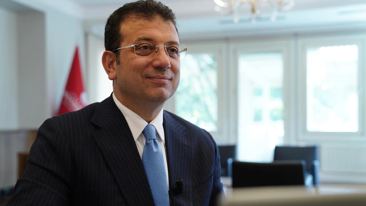 İmamoğlu'ndan 23 Nisan paylaşımı: Güneşli güzel günler göreceğiz çocuklar