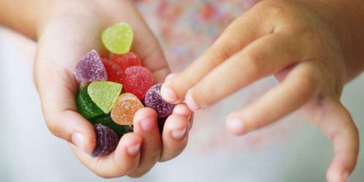 Şekerli yiyecek ve içecekler çocukların hafızasını etkiliyor!