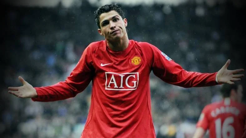 Cristiano Ronaldo'nun takım arkadaşıydı, şimdi saat satarak para kazanıyor