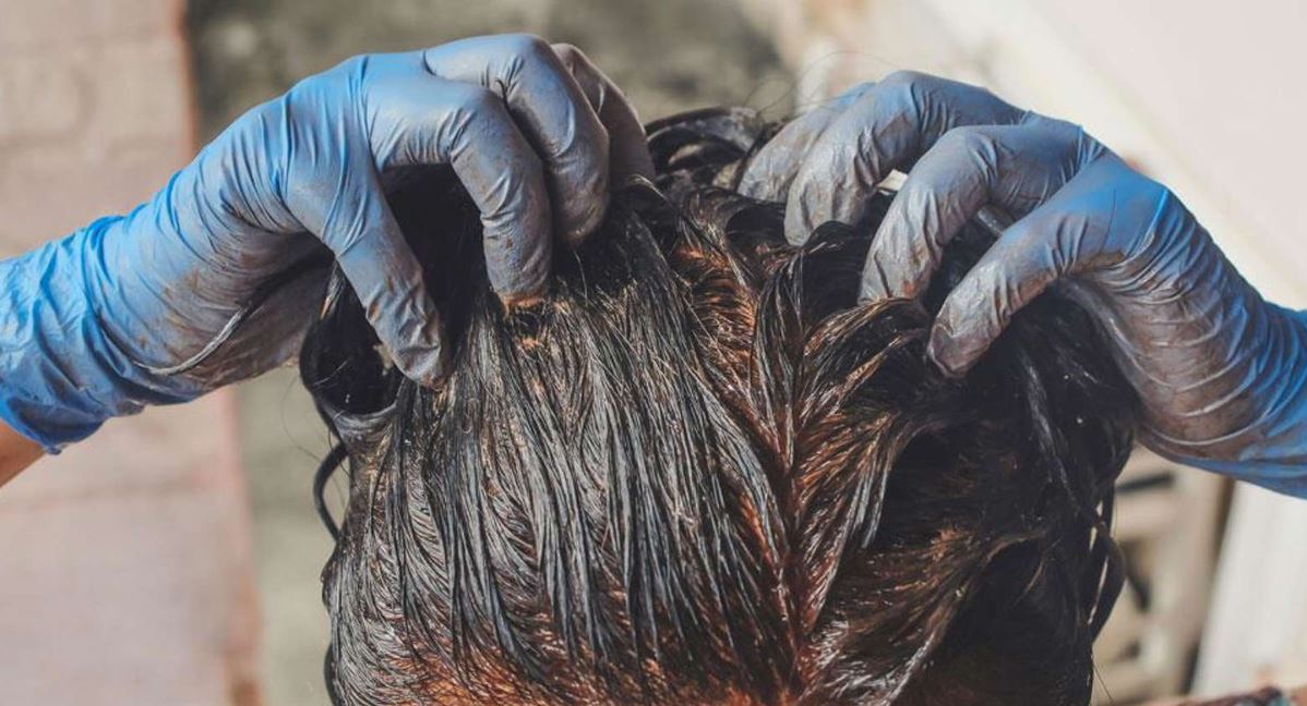 Saç boyası olmadan saçları 15 günde kendi rengine çeviriyor!