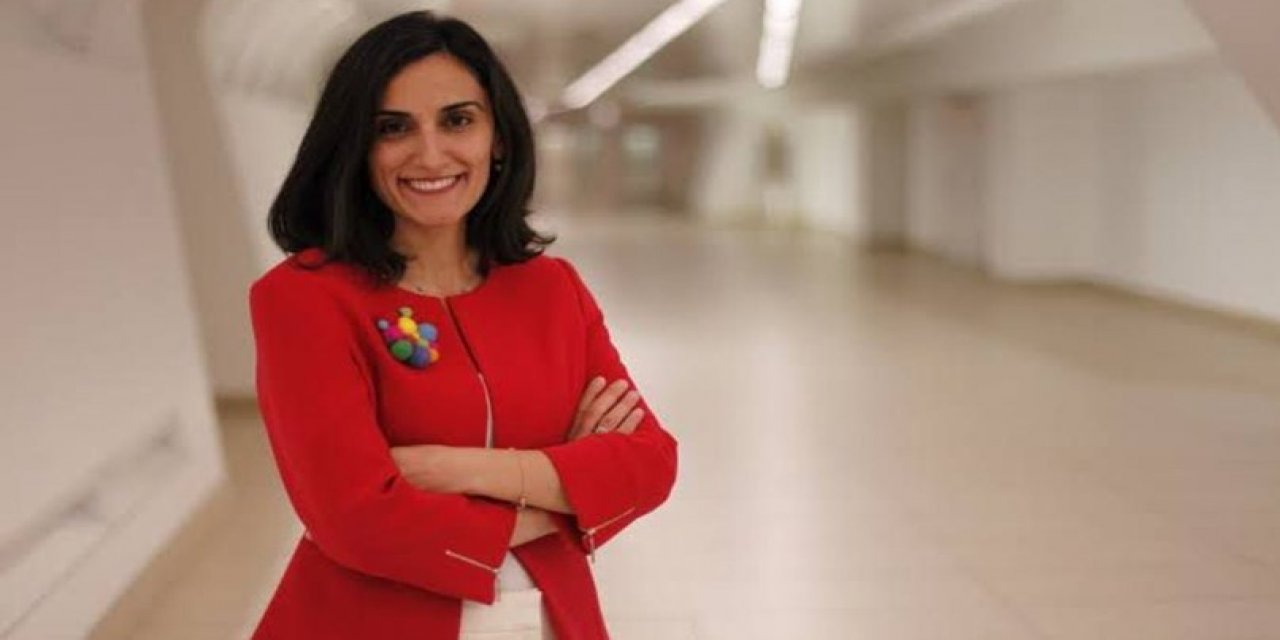 Kemal Kılıçdaroğlu'nun "Adını Mutlaka Google'da Aratın" Dediği Canan Dağdeviren Kim?