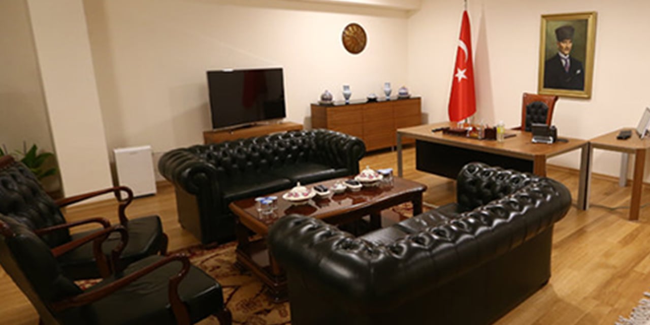 Ankara'da vekiller odalarını toplamaya başladı, 50 bin lira emekli maaşı alacaklar