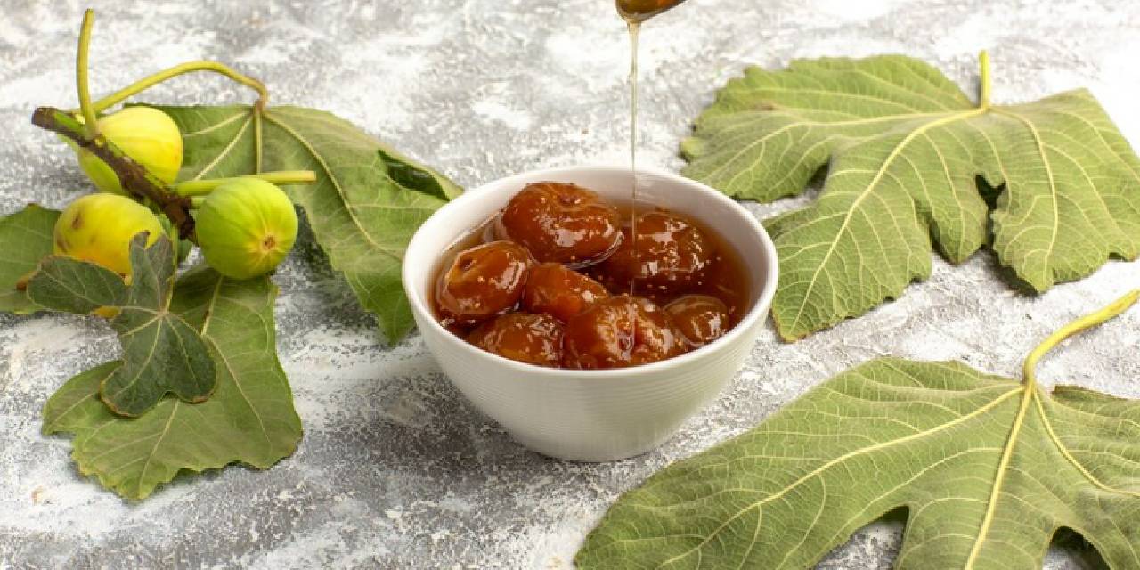 Bal, ceviz ve kuru incir... Bu karışımın 1 kaşığı bile yeterli! Süt içemeyenlere alternatif...