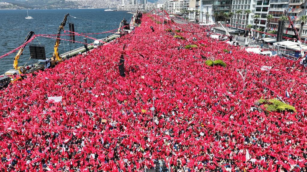 İzmir'de tarihi gün... Damga vuran sözler: 'Burası fotoshop değil, gerçek'