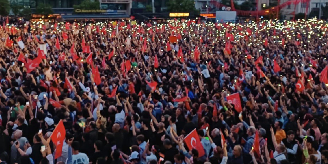 Manisa'lılar Kılıçdaroğlu'nu Böyle Karşıladı... O anları Özgür Özel paylaştı... Hayde Manisa Hayde...