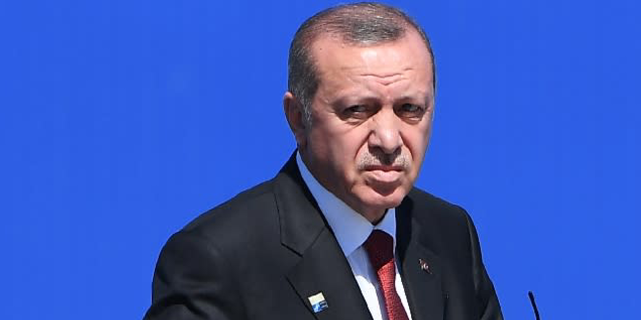 İngiliz Basınından Erdoğan'ın Beyin Takımına Eleştiri! 'Dalkavuklarla çevrili...'
