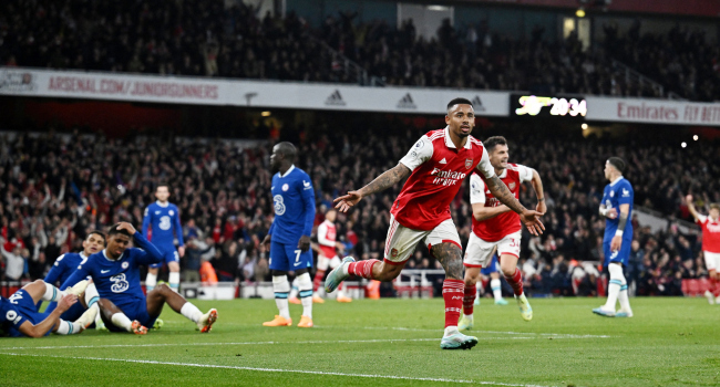 Arsenal 4 hafta sonra evinde kazandı