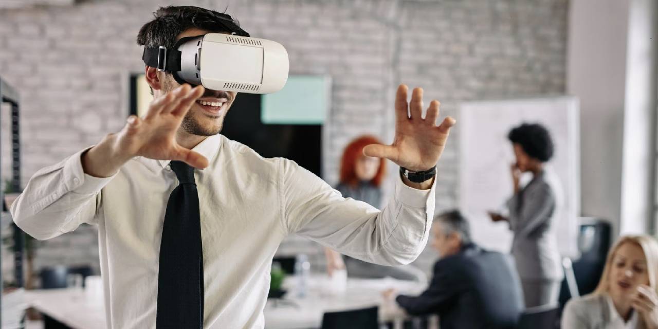 Geleceğin en çok para kazandıracak meslekleri belli oldu. Çocuklarınız bu alanlardan hangisine ilgili?