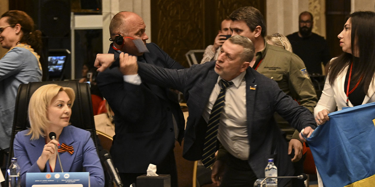 Ankara'daki Zirvede Ortalık Fena Karıştı