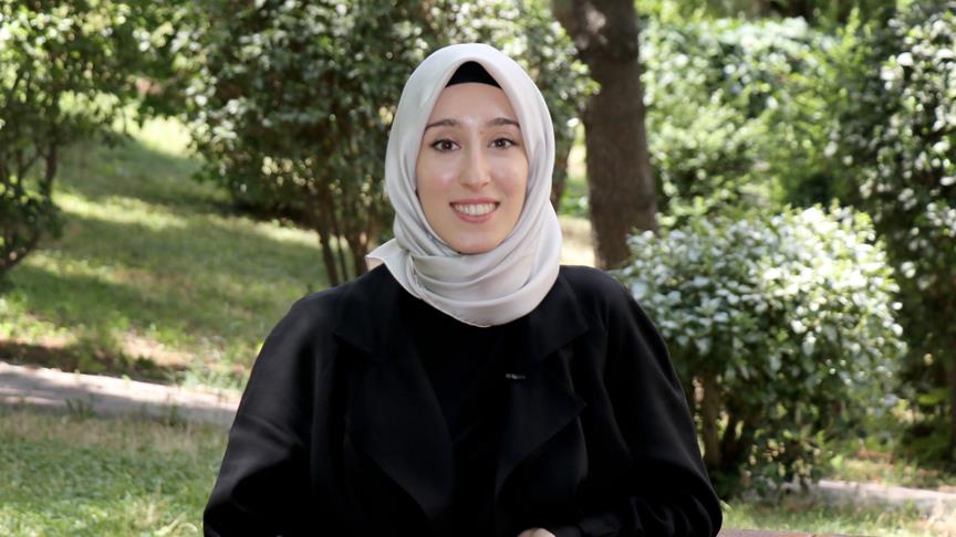 Rümeysa Kadak Kimdir? Kaç Yaşında, Milletvekili mi?