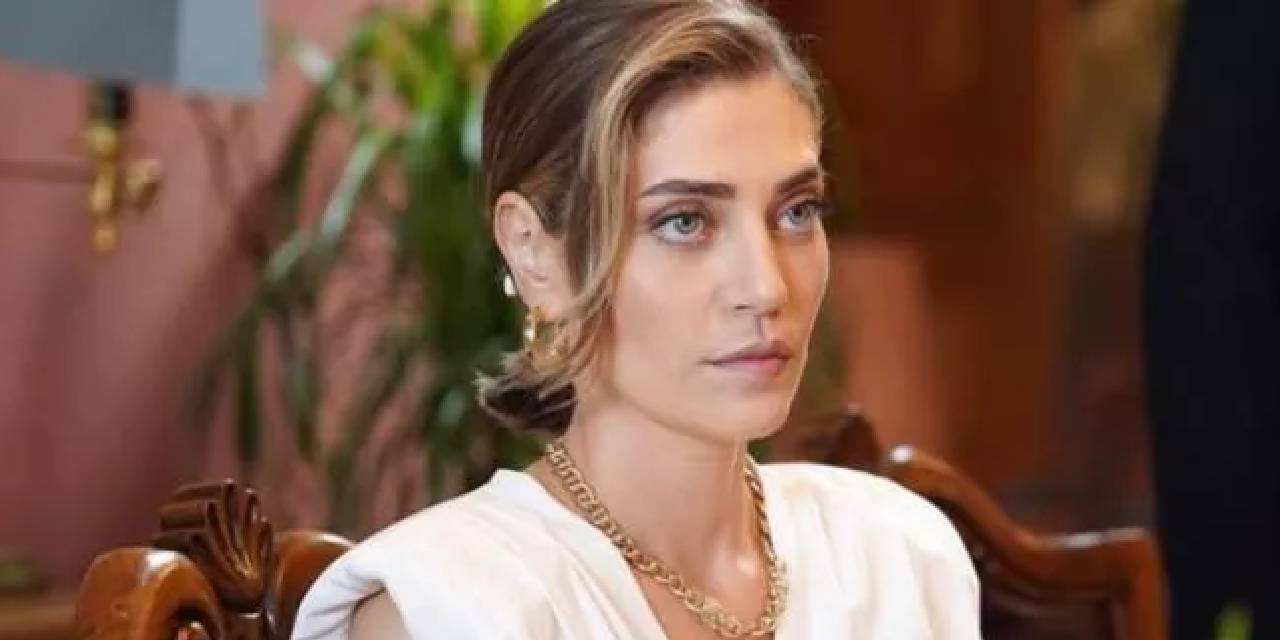 Yalı Çapkını'nın Asuman'ı Öznur Serçeler'den cesur küvet pozu! Sere serpe uzandı sosyal medyayı salladı