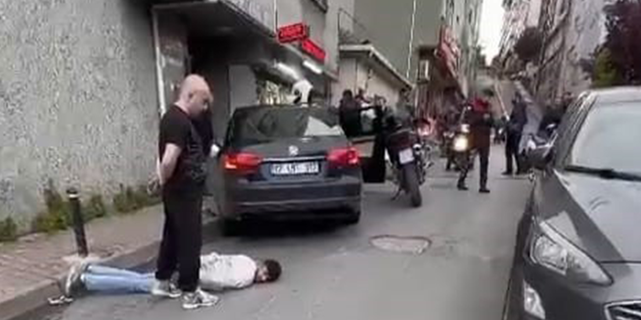 Polisten kaçarken yayalara çarptı, ortalık savaş alanına döndü: Yaralılar var