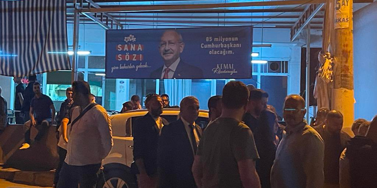 CHP'nin İzmir'deki seçim bürosuna saldırı