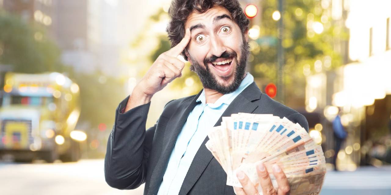 Mutlu olmak için para harcamak şart! Uzmanından mutlu olmak için yapılması gerekenler...