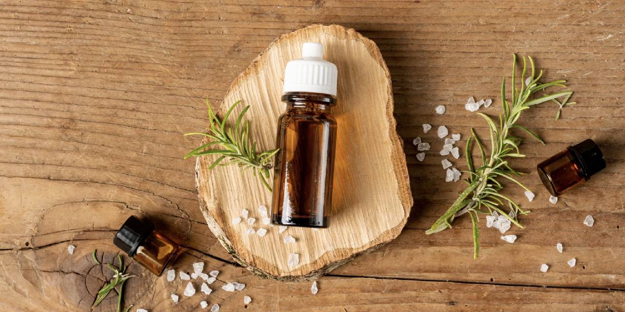 Kekik yağının şahane etkileri dudak uçuklatıyor... Diş ağrılarını kesiyor, iltihabı kurutuyor, sivilceleri yok ediyor...