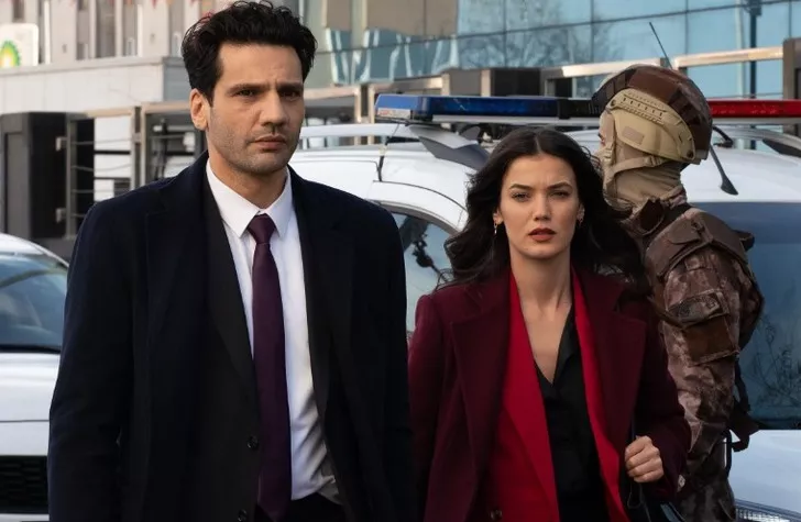 Yargı’nın Ilgaz’ı Kaan Urgancıoğlu’nun sevgilisi güzelliğiyle büyüledi! Bakın kim çıktı: Görünce şaşıracaksınız...