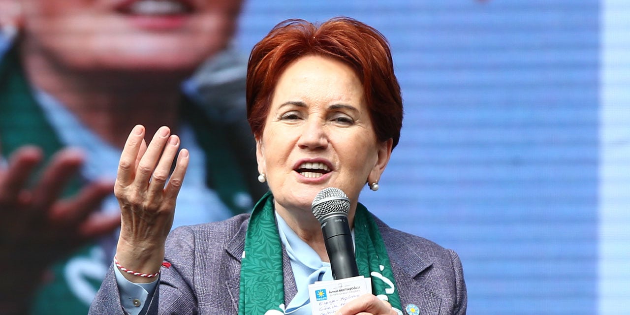 Akşener'den O Pankarta Tepki: Kafayı Yedi Bunlar