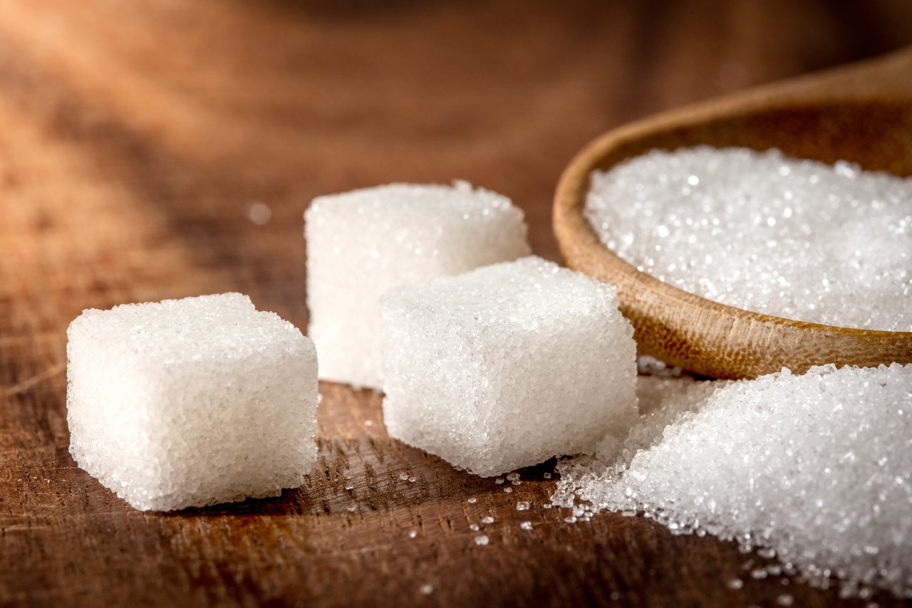 Şekerde büyük tehlike! Farklı türlerdeki şekerlerde mikroplastiğe rastlandı