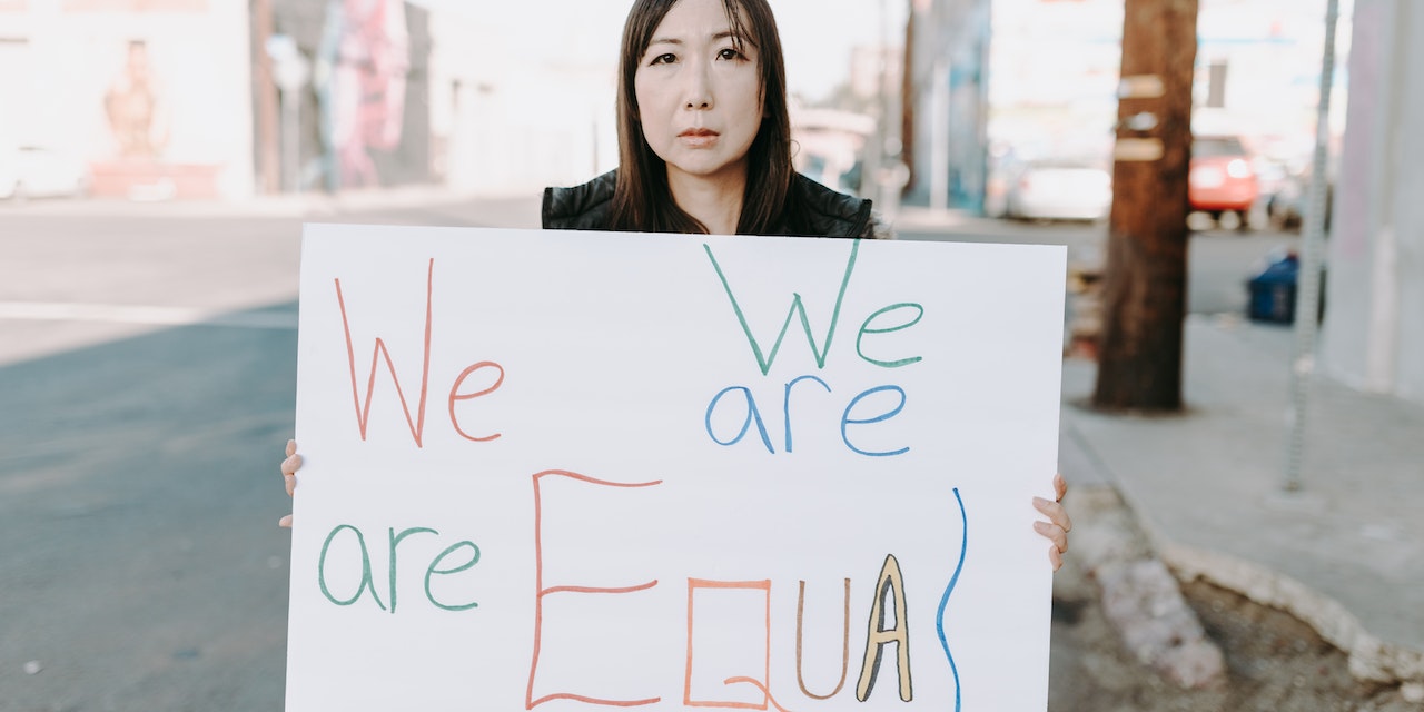 Mansplaining Nedir? Örnekleri Nelerdir? Mansplaining Yapıldığı Nasıl Anlaşılır?