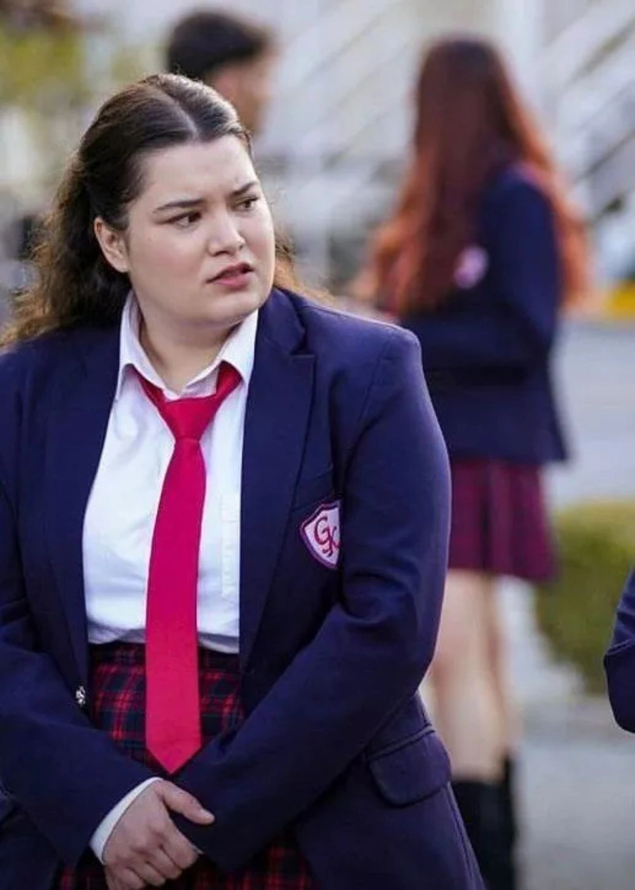 5 ayda 35 kilo verdi, sütyensiz pozlarıyla yürek hoplattı! Duy Beni dizisinin Emine'si Lydia Cemre Özşişman nasıl kilo verdi?