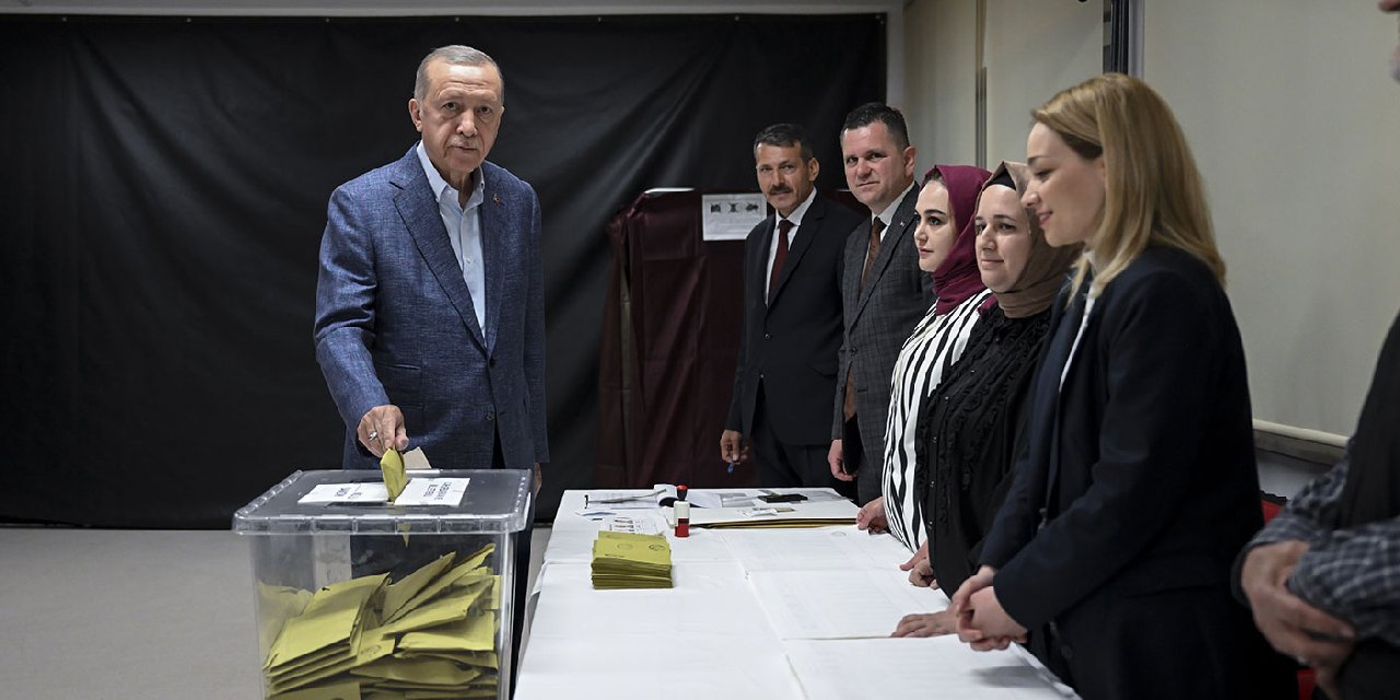 Anadolu Ajansı Erdoğan'ı Yüzde 60'la Başlatmıştı: Yüzde 50'nin Altına Düşürdü!