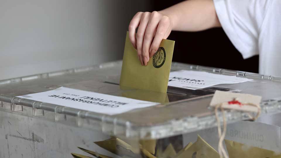 İstanbul'da sayım tamamlandı: Kim ne kadar oy aldı?