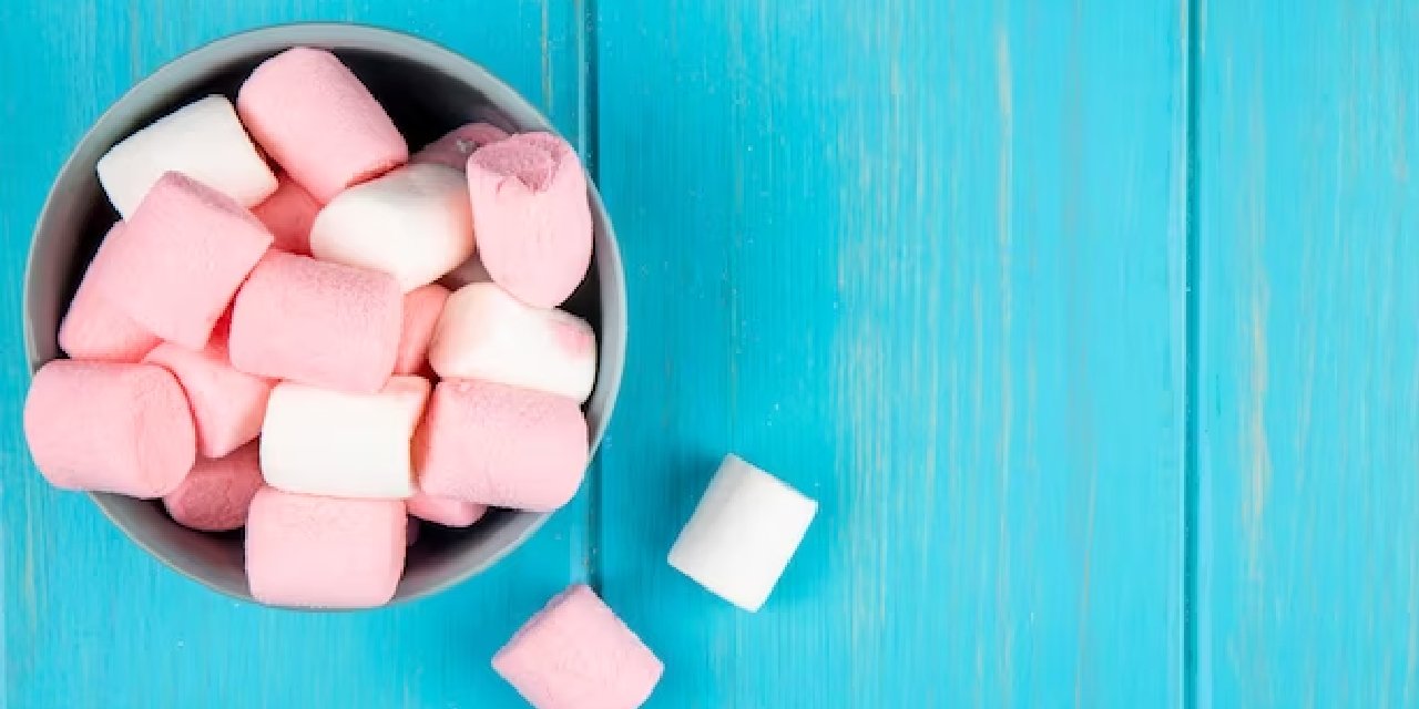 Bazı çocukların hazzı erteleme kapasitesinin arkasında irade gücü değil, refah var gibi görünüyor...