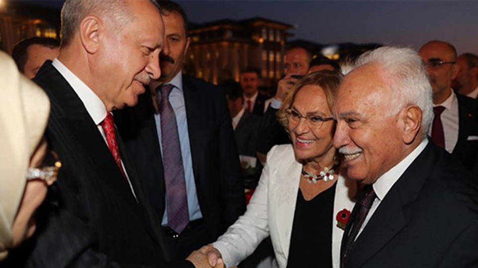 Erdoğan'a Oy İstemişti İlk Tebrik Metiner'den Geldi