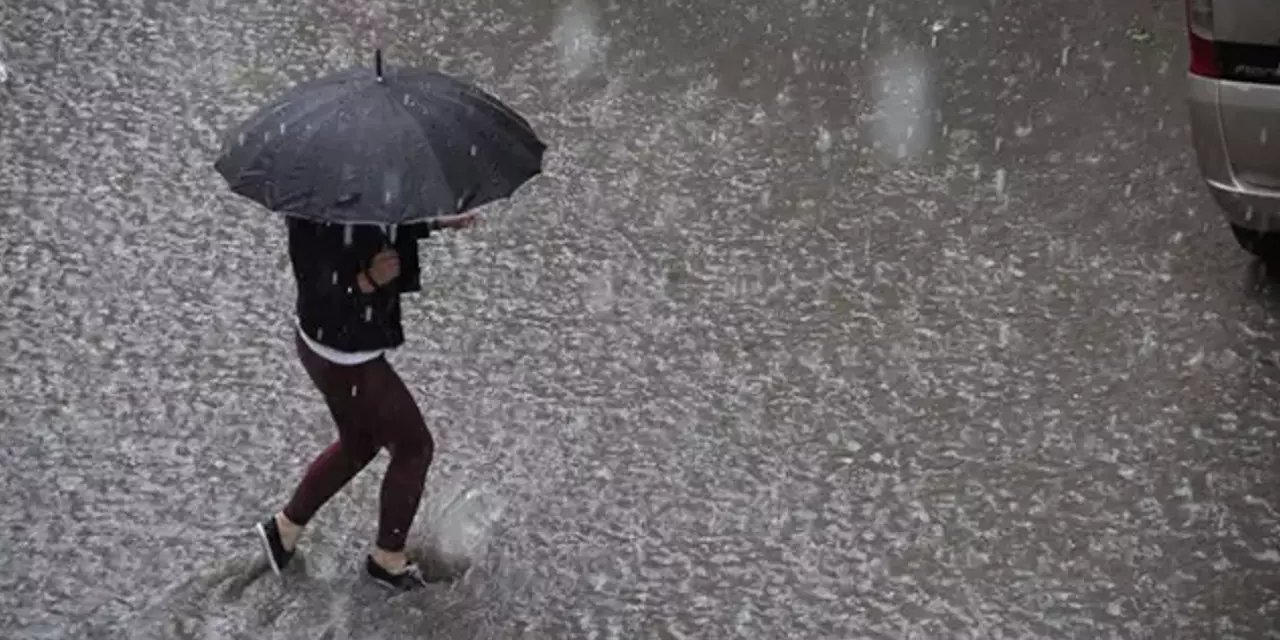 İzmirliler dikkat! Meteoroloji, Ege'de 2 il için saat verip uyardı