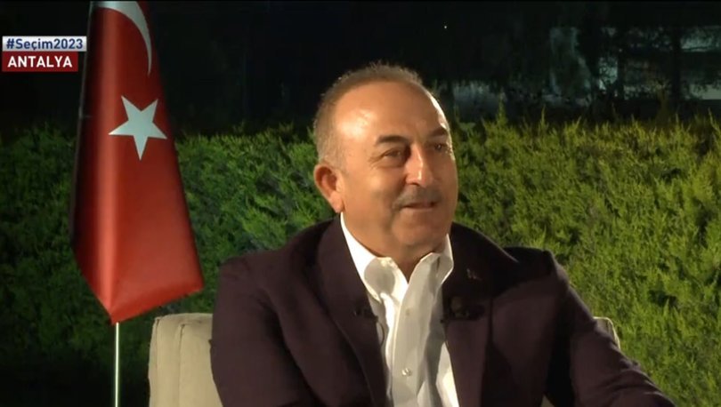 Çavuşoğlu'ndan Canlı Yayında Suriyeli İtirafı
