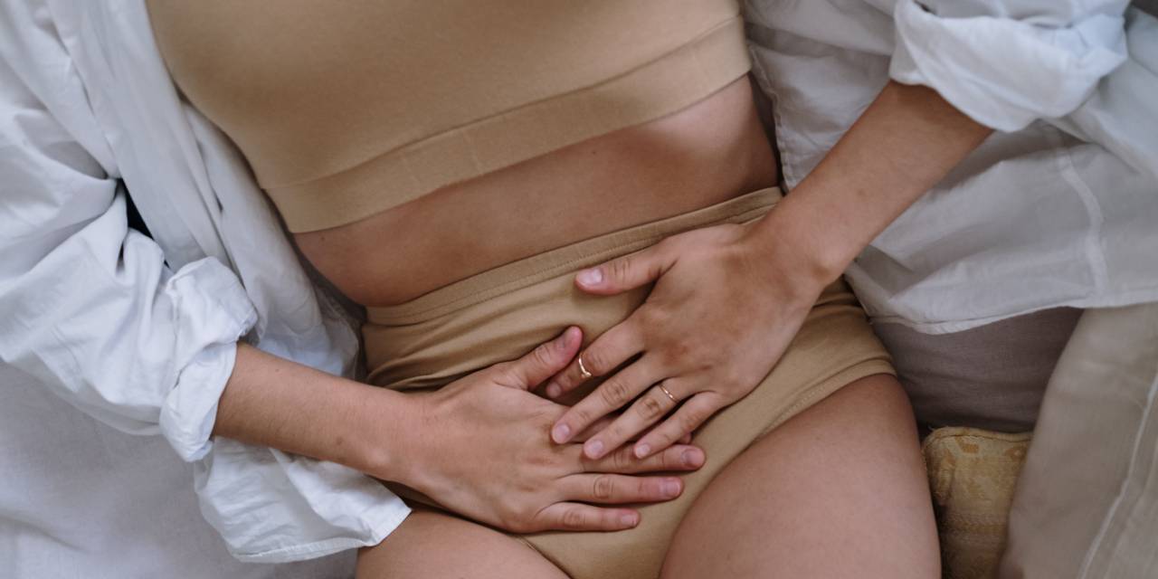 Regli Ağrılarına Ne İyi Gelir? Bu Yöntemlerle Regli Ağrınız Kalmayacak!