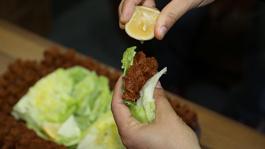 Göbek Marula Zam Geldi, Çiğköfteciler İsyanlarda!