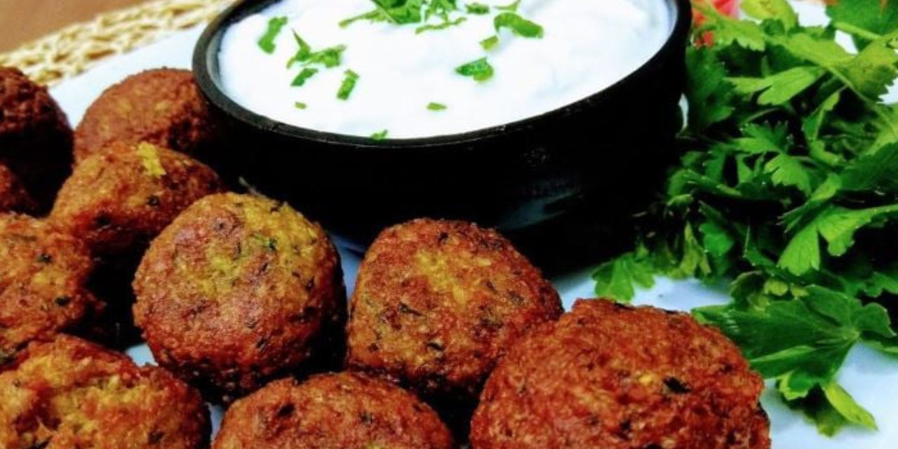 Lüks restoranlarda şefler böyle pişiriyormuş! İşte çok sevilen lezzetin sırrı...