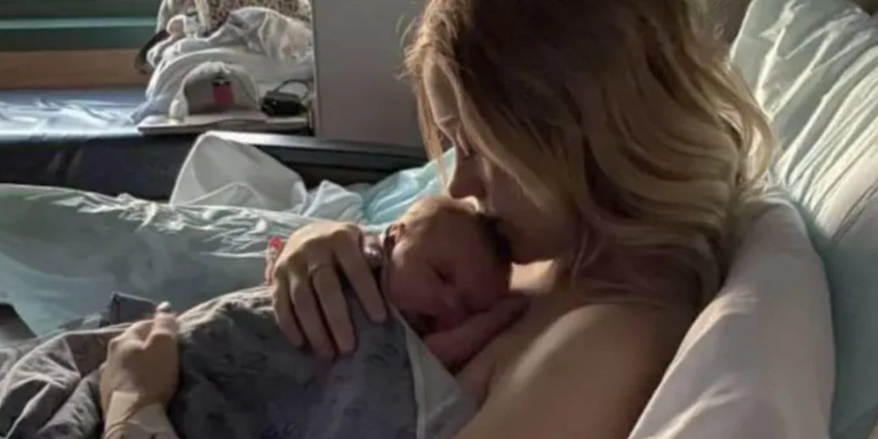 Hamile olduğunu doğumda öğrendi! Böbrek taşı sandı ama...