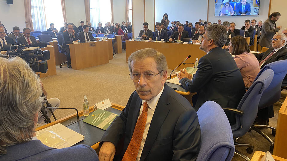 Eski vekilin oğluna Şentop’tan kıyak