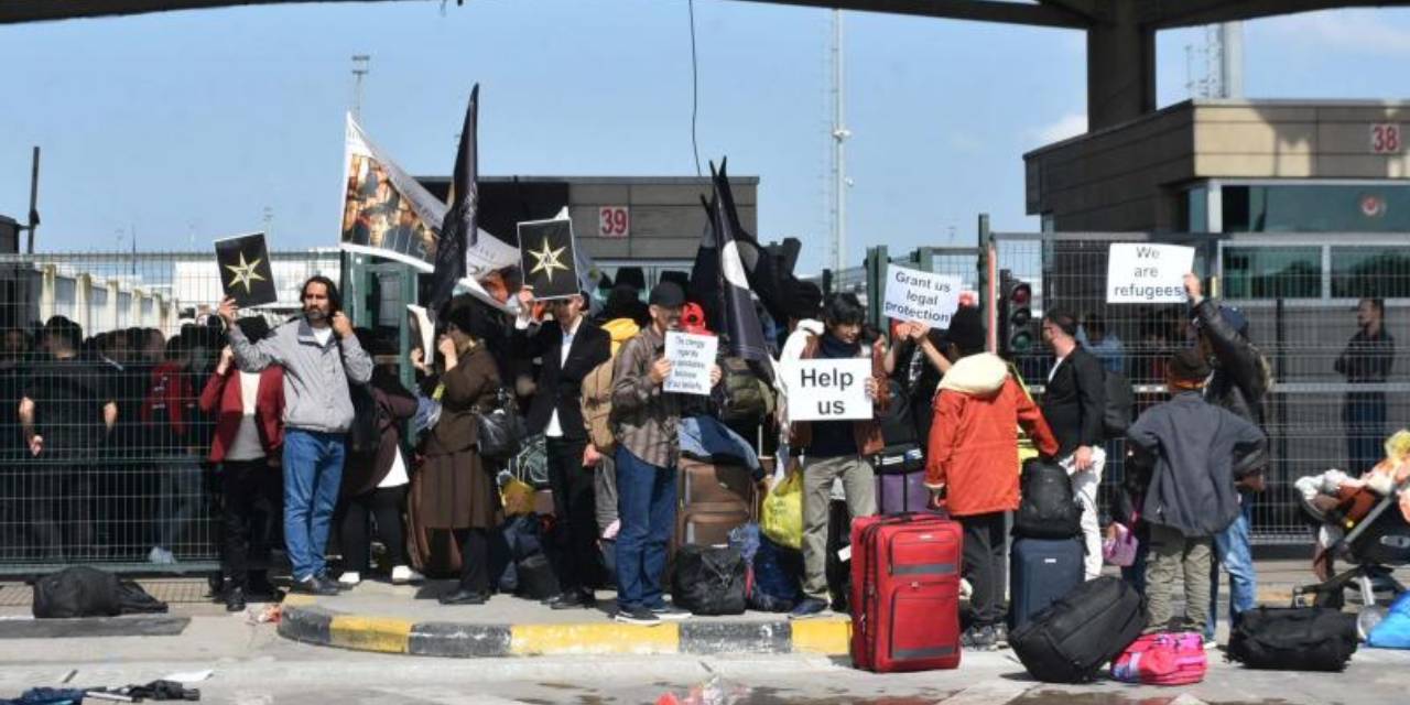 Bu Kadar İnsan Kapıkule'ye Kadar Nasıl Geldi? Valilik Haber Ajanslarını Susturmuş...