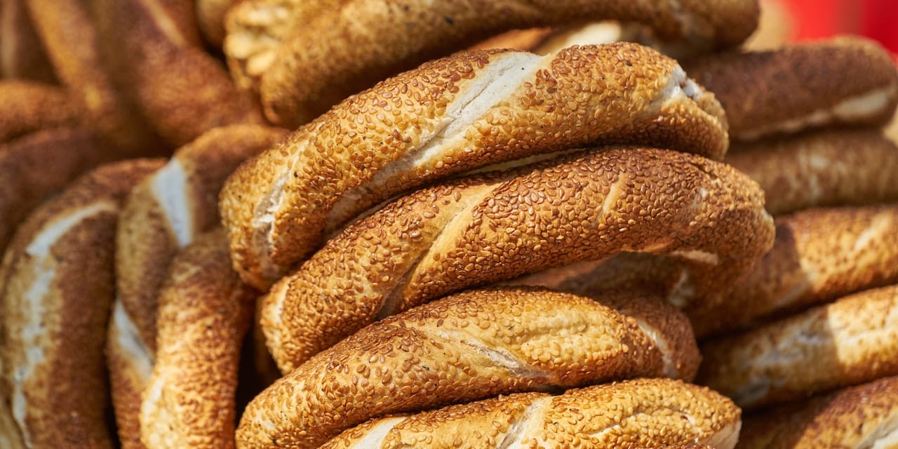 Simit Neden Mideyi Yakar? Mide Yanmanızı Geçirmek İçin Bir de Bunları Deneyin!