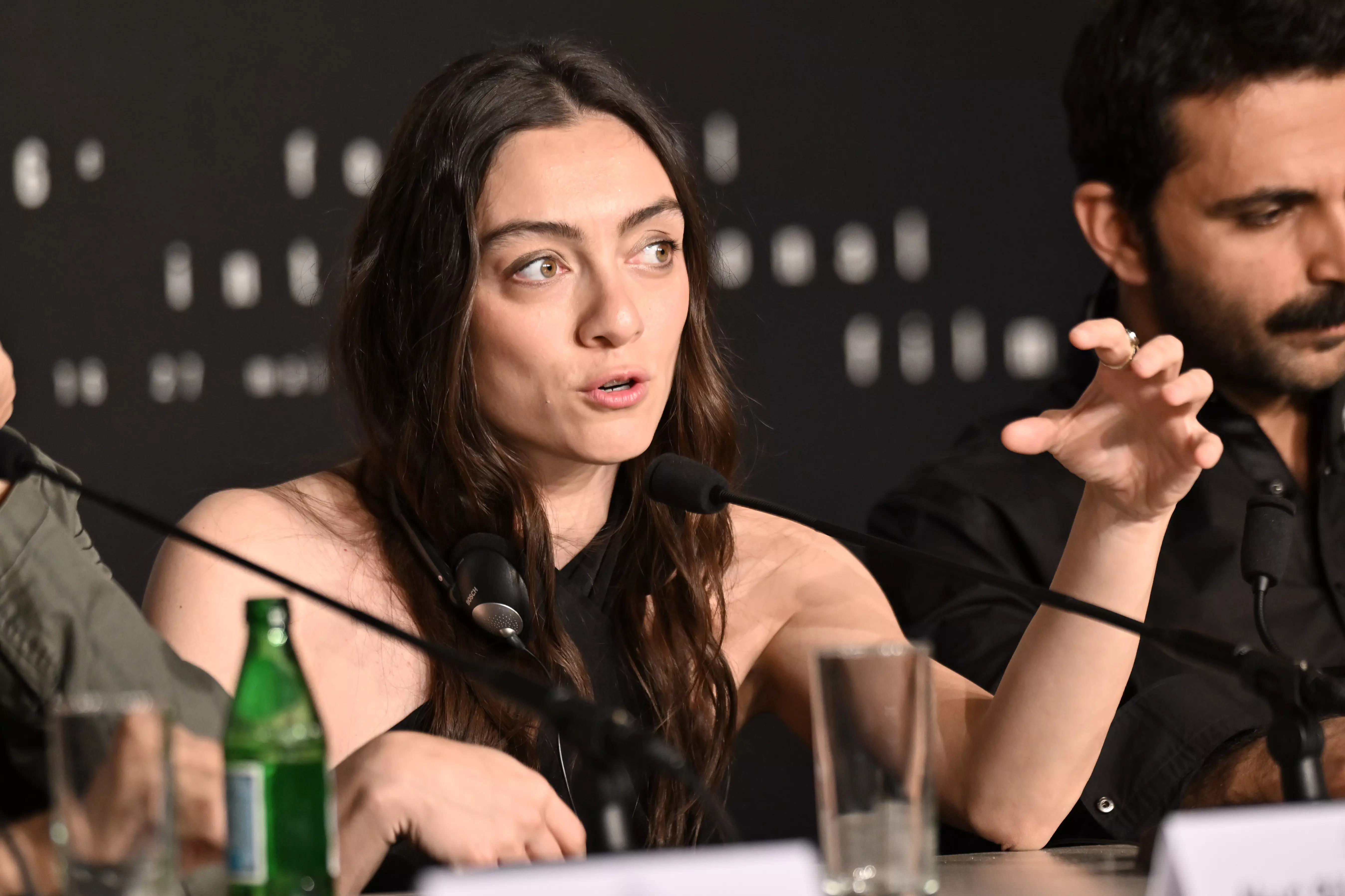 Merve Dizdar Kimdir? Kaç Yaşında?