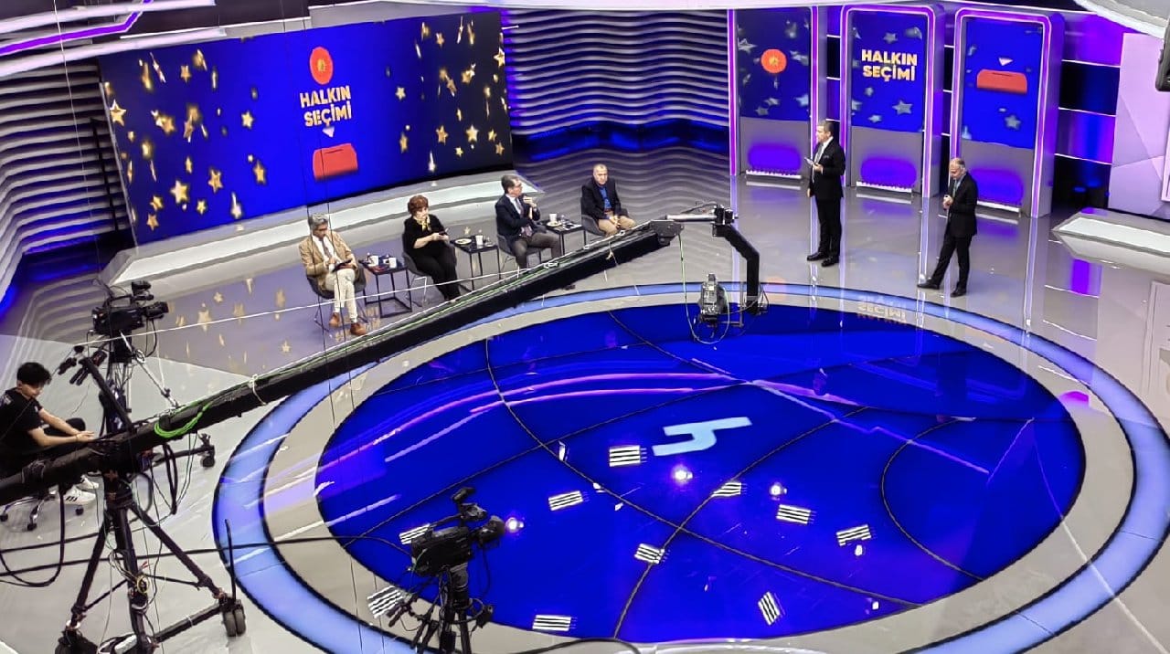 AA Yine Manipülasyon Yapıyor... Gerçeği Halk TV Açıklıyor: Kılıçdaroğlu Önde