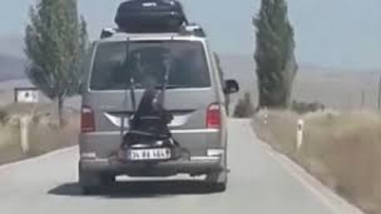 Minibüsün bagajına kızını bağlayan şahıs serbest bırakıldı