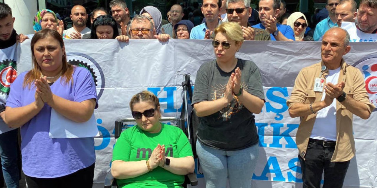 Hasta Yakını Hemşire, Temizlik Görevlisini Darbetti