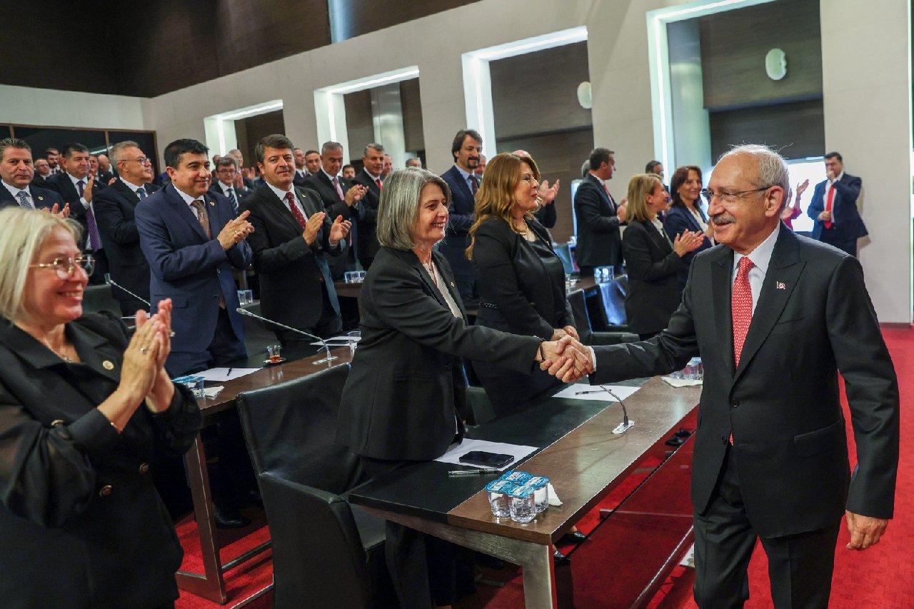 Kılıçdaroğlu Yeni Milletvekilleriyle Buluştu