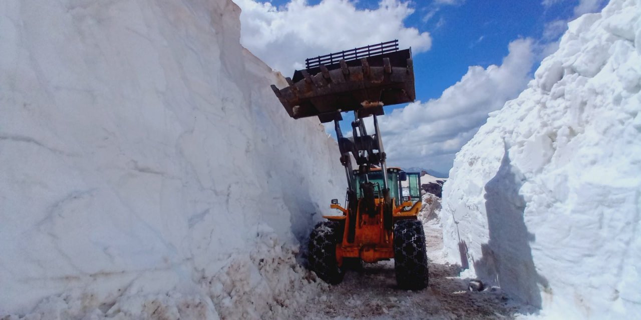 Haziranda Karın Boyu 7 Metreyi Aştı