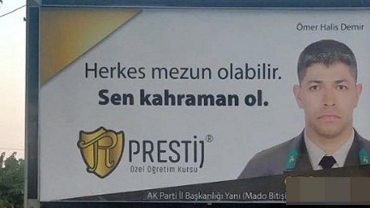 Şehit Ömer Halisdemir'in ailesinden reklam panosuna tepki