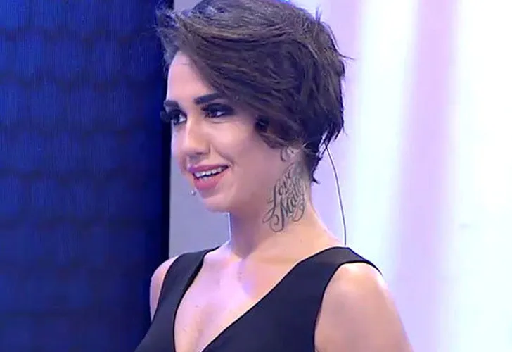 Cinsiyet değiştirmişti! Neslihan Doğrusöz çene dolgusu yaptırıp paylaştı