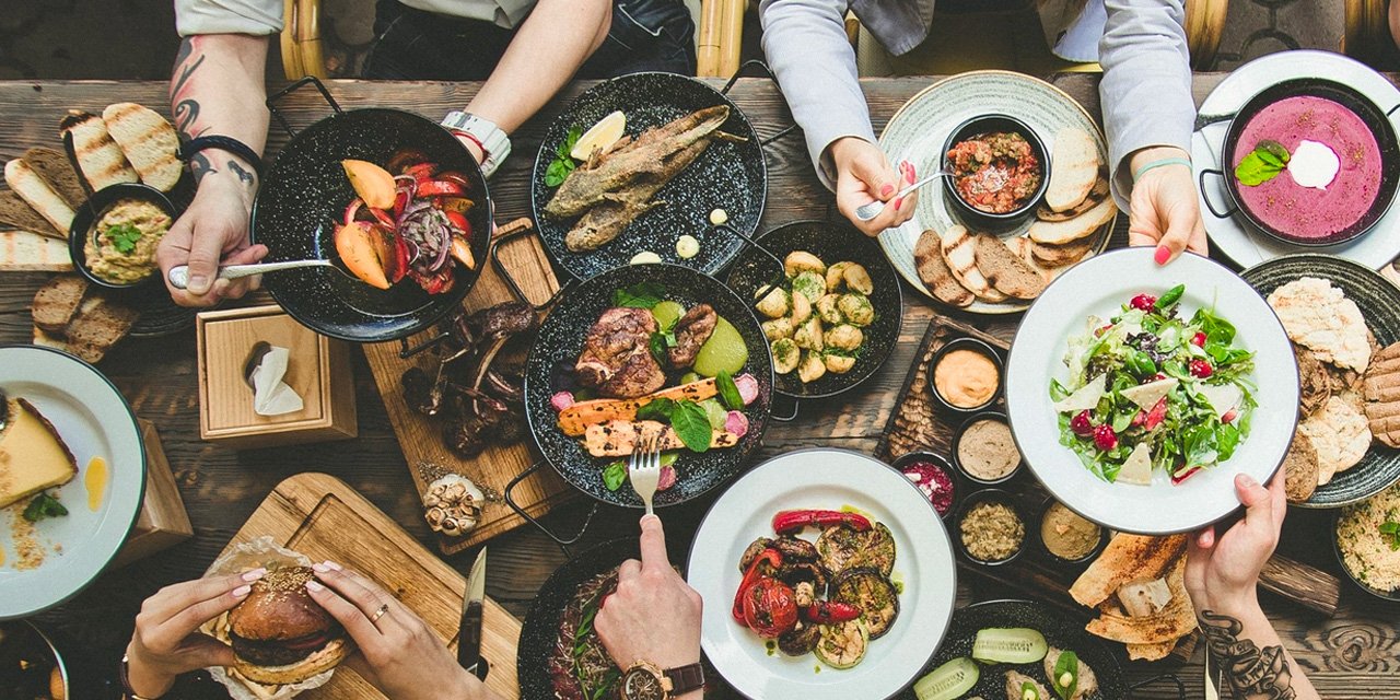 Uzmanlardan dikkat çeken uyarı! Her gün 1,6 milyon kişi bu gıdalar yüzünden hastalanıyor...