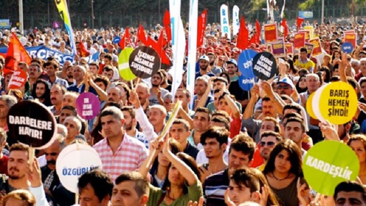 İstanbul '1 Eylül Dünya Barış Günü' mitingi Bakırköy'de