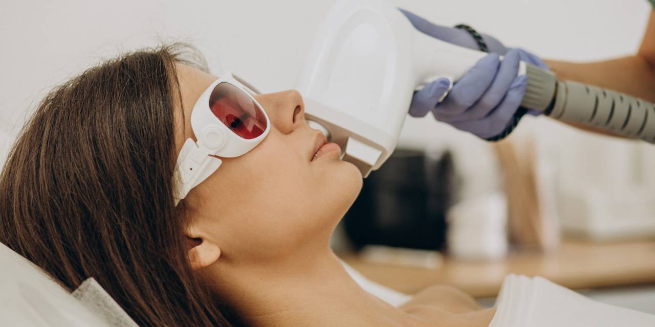 Yüzdeki İstenmeyen Tüylerden Kurtulmak İçin 3 Doğal Yöntem!