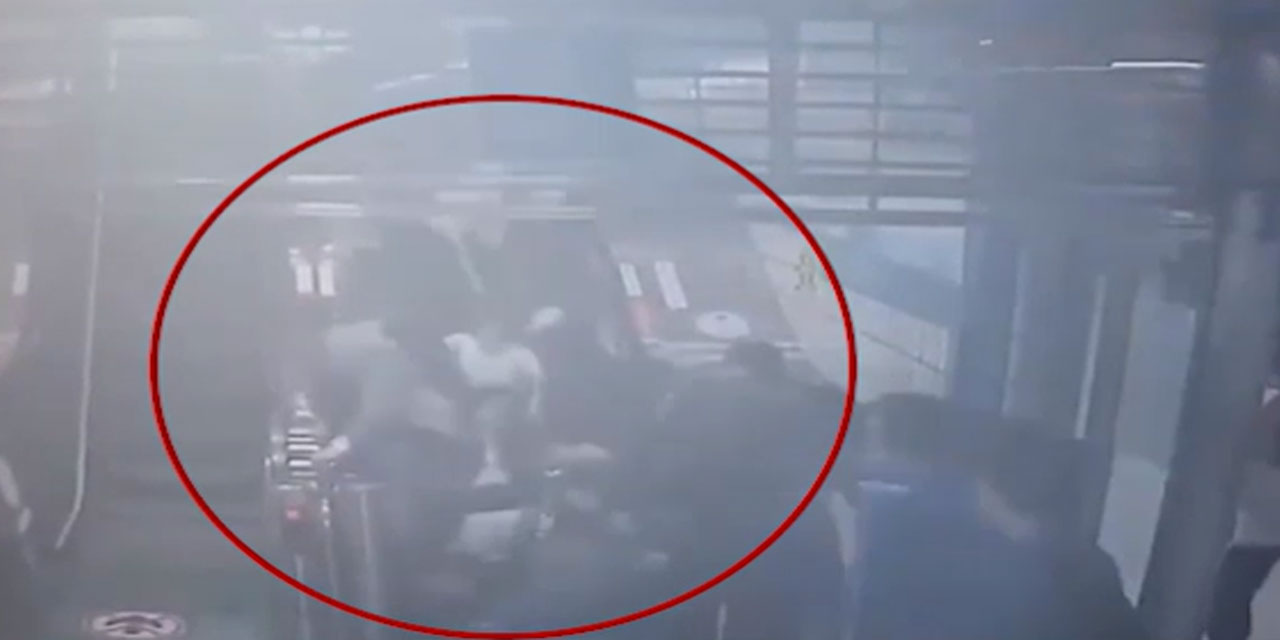 Yürüyen Merdiven Birden Ters Yöne Gitmeye Başladı, Olanlar Oldu! 14 Kişi Yaralı