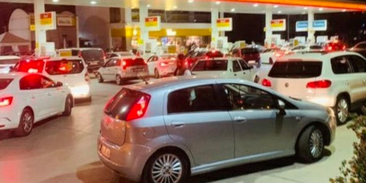 Akaryakıt İstasyonunu böyle inletti! Zam kuyruğuna Dombra ile giriş yaptı